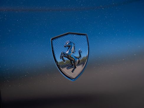 Used 2023 Ferrari 812 GTS RWD image 8