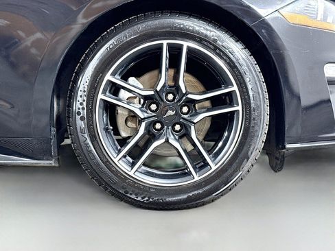 Used 2022 Ford Mustang Premium RWD image 41