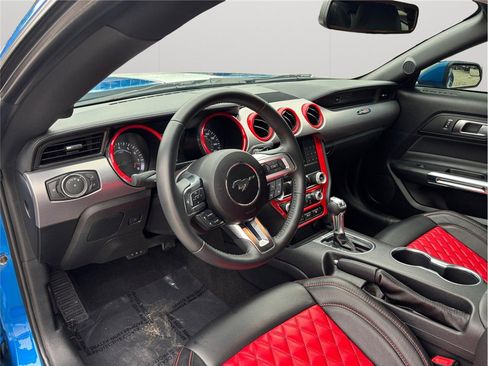 Used 2020 Ford Mustang GT image 6