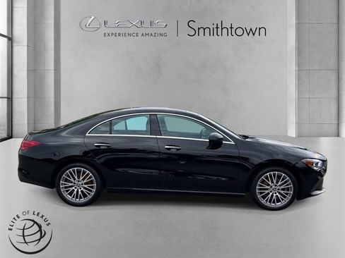 Used 2023 Mercedes-Benz CLA 250 4MATIC image 4