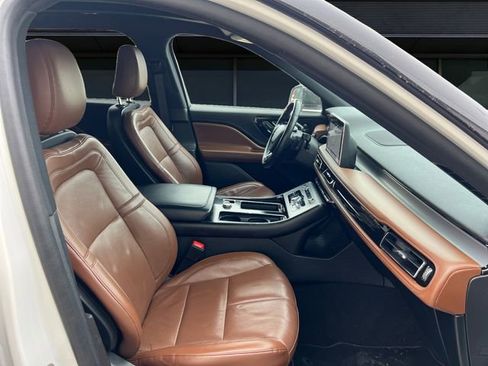 Used 2021 Lincoln Aviator Reserve w/ Elements Package Plus image 15