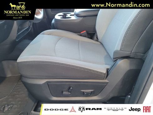 Used 2024 RAM 2500 Big Horn w/ Protection Group AWD/4WD image 17