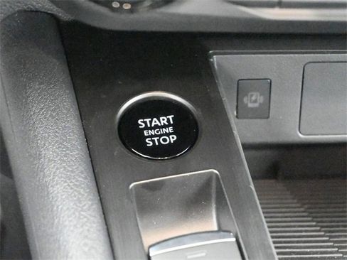 New 2026 Nissan Kicks SV w/ Charging Package image 32