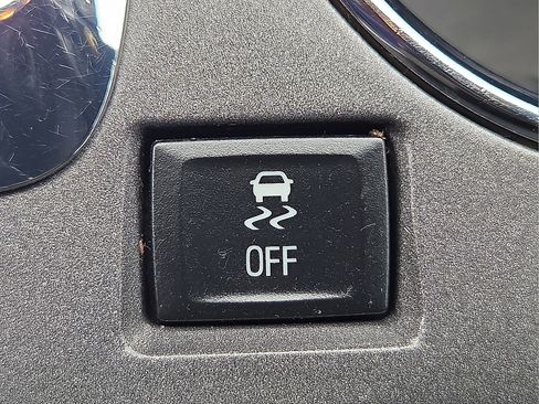 Used 2015 GMC Terrain SLE FWD image 18