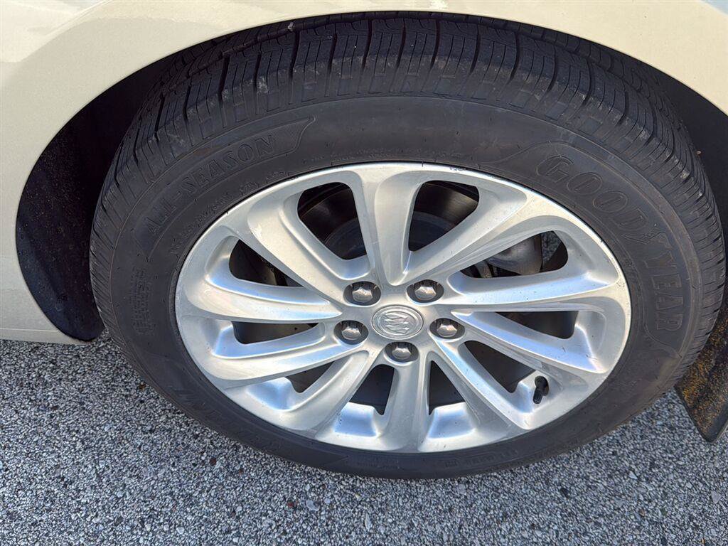 Used 2015 Buick LaCrosse Leather w/ Experience Buick Package FWD image 11