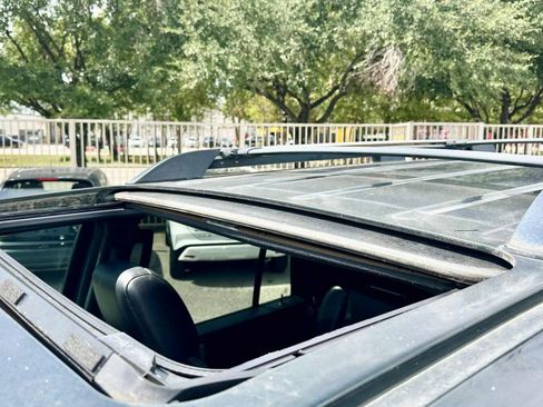 Used 2016 Ford Expedition Limited image 20