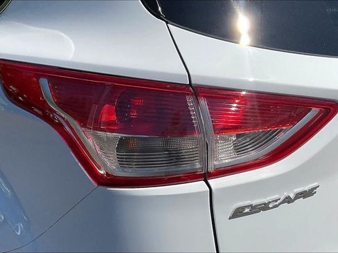 Used 2013 Ford Escape SE AWD/4WD image 22