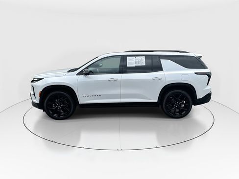 Used 2024 Chevrolet Traverse RS FWD image 5