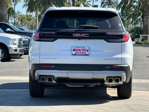 New 2026 GMC Acadia Elevation w/ Elevation Premium Package FWD image 5