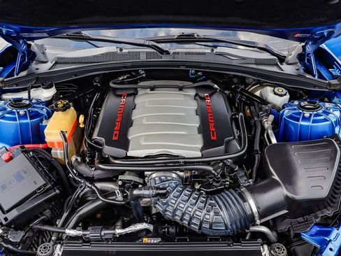 Used 2017 Chevrolet Camaro SS image 27