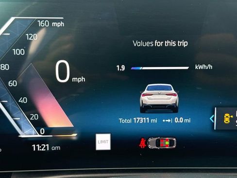 Used 2024 BMW i4 xDrive40i image 34