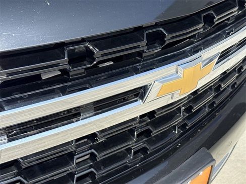 Used 2024 Chevrolet Suburban LS image 27