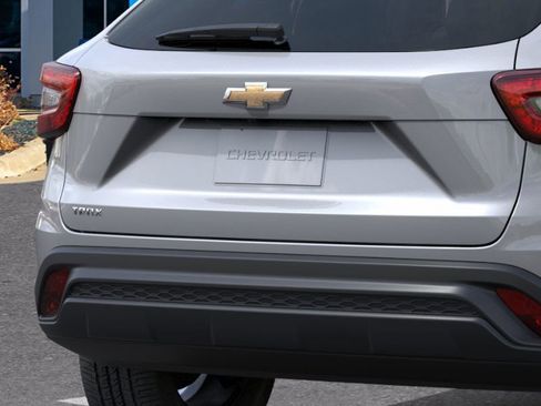 New 2026 Chevrolet Trax LS image 14