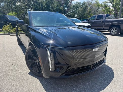 Used 2024 Cadillac Lyriq Tech RWD image 5