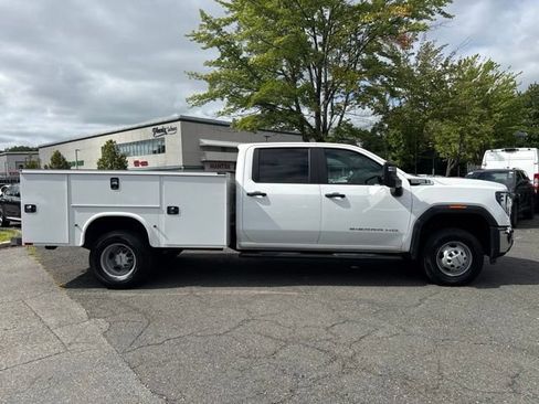 Used 2025 GMC Sierra 3500 Pro w/ Convenience Package AWD/4WD image 24