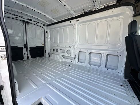 New 2026 Ford Transit 250 148 Medium Roof Extended AWD image 22