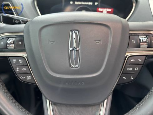 Used 2019 Lincoln Nautilus Reserve FWD image 24