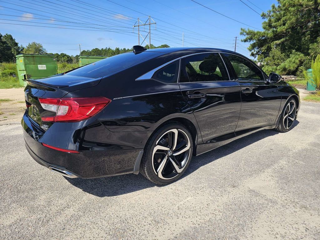 Used 2022 Honda Accord Sport image 3