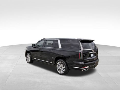 New 2026 Cadillac Escalade ESV Luxury AWD/4WD image 3
