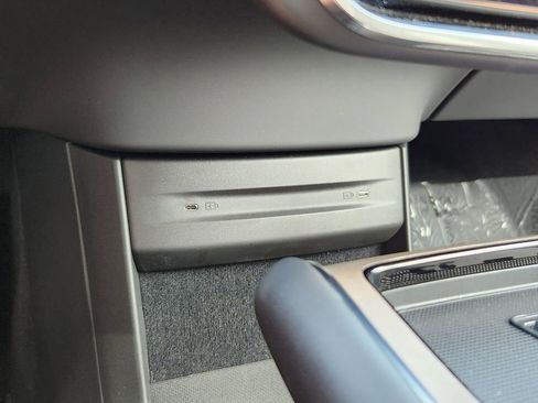 New 2025 Volvo EX90 Ultra AWD/4WD image 16