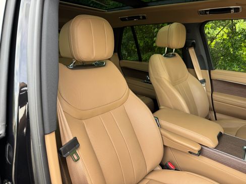 Used 2025 Land Rover Range Rover SE AWD/4WD image 61