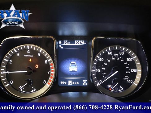 Used 2018 Nissan Titan PRO-4X w/ Pro-4x Utility Package image 16