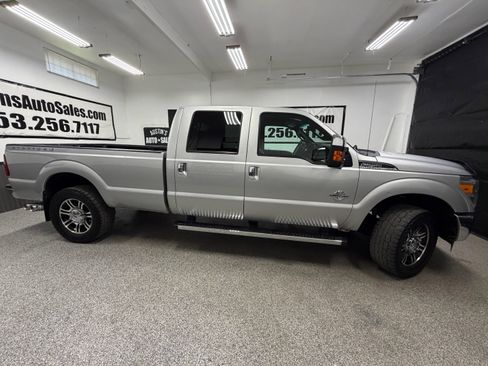 Used 2016 Ford F250 Platinum AWD/4WD image 2