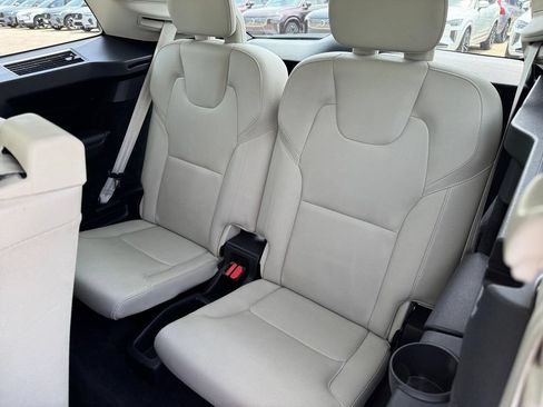 Certified 2023 Volvo XC90 B6 Plus AWD/4WD image 10