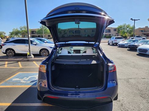 Used 2022 Tesla Model Y Performance AWD/4WD image 11