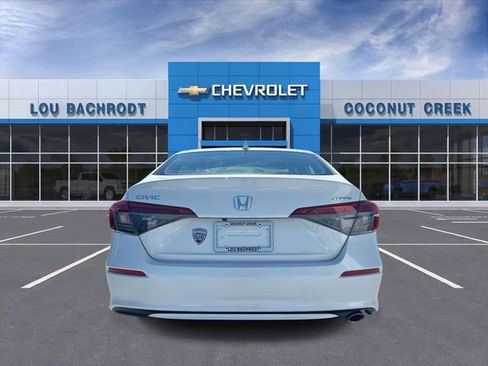 Used 2024 Honda Civic Sport image 7