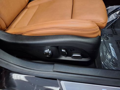 Certified 2022 Cadillac CT5 V w/ Platinum Package AWD/4WD image 11