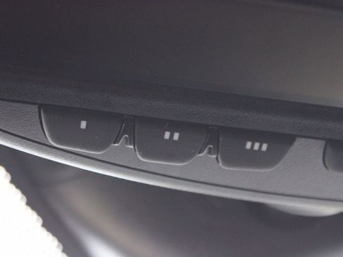 Used 2023 Honda Pilot Touring image 34