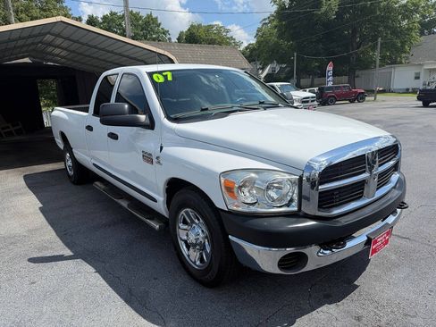 Used 2007 Dodge Ram 2500 Truck ST RWD image 2