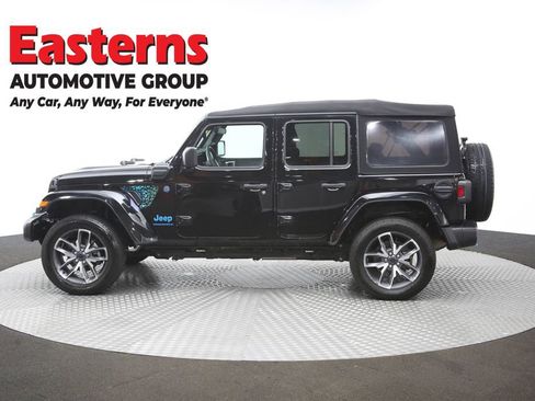 Used 2024 Jeep Wrangler Unlimited AWD/4WD image 63