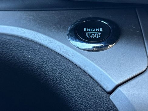 Certified 2022 Ford Explorer XLT w/ Equipment Group 202A image 23