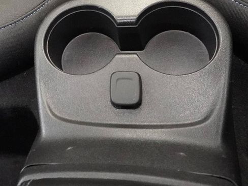 Used 2018 Chevrolet Volt LT w/ Comfort Package FWD image 21