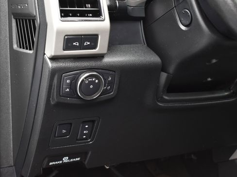 Used 2021 Ford F350 Lariat image 22