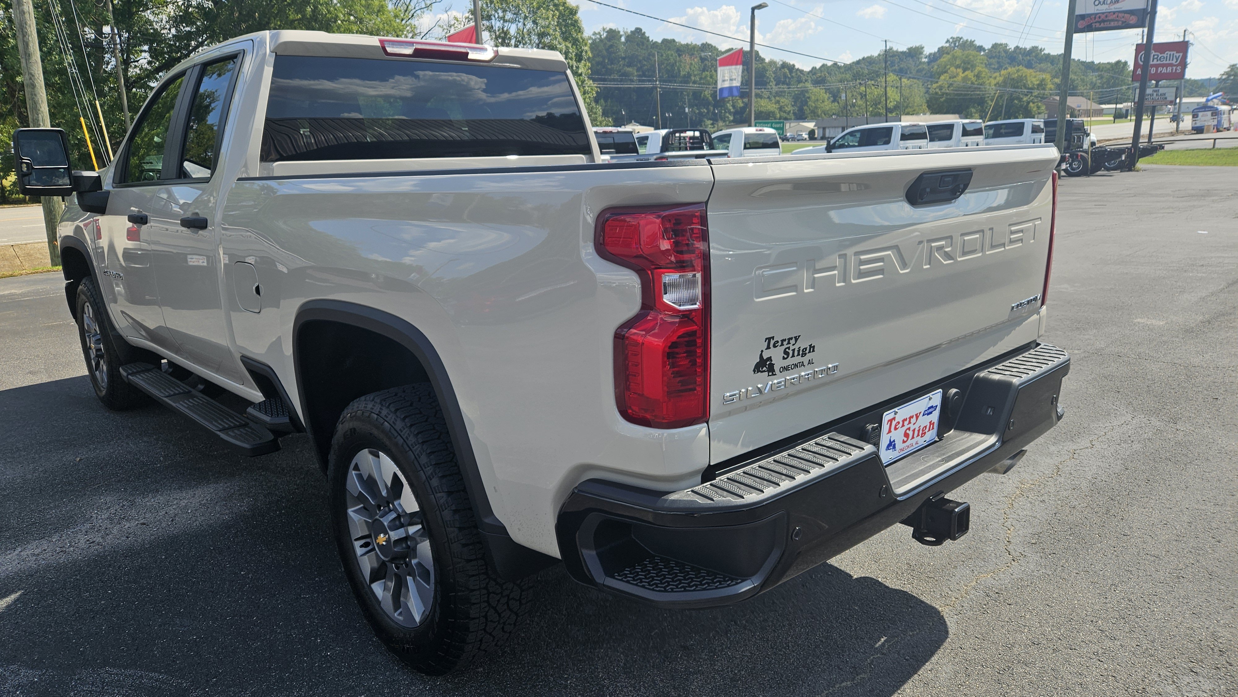 New 2026 Chevrolet Silverado 2500 Custom w/ Custom Value Package AWD/4WD image 9