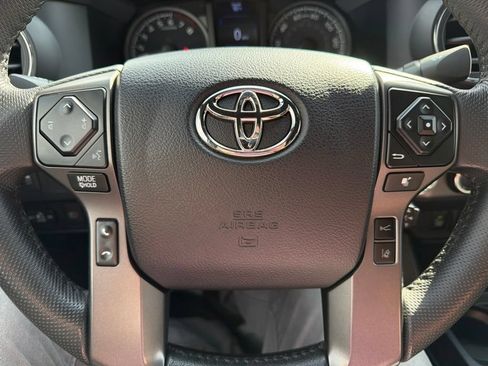 Used 2021 Toyota Tacoma TRD Sport w/ TRD Premium Sport Package AWD/4WD image 15