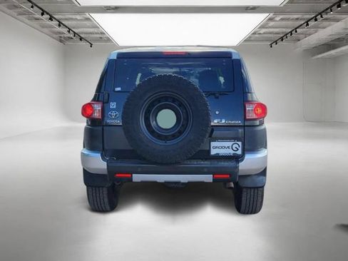 Used 2008 Toyota FJ Cruiser 4WD w/ Convenience Pkg image 3