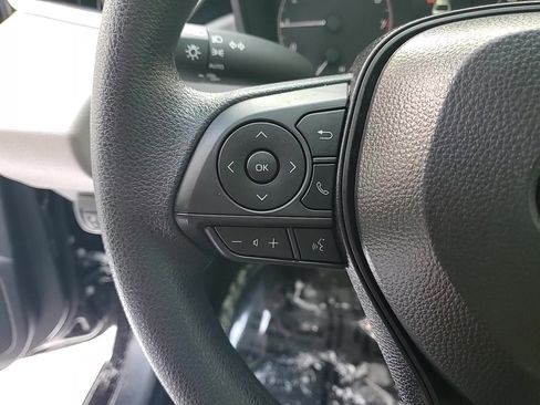 Used 2025 Toyota Corolla LE image 14