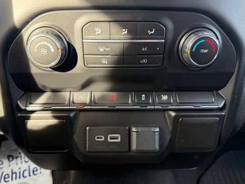 Used 2020 Chevrolet Silverado 1500 LT image 41