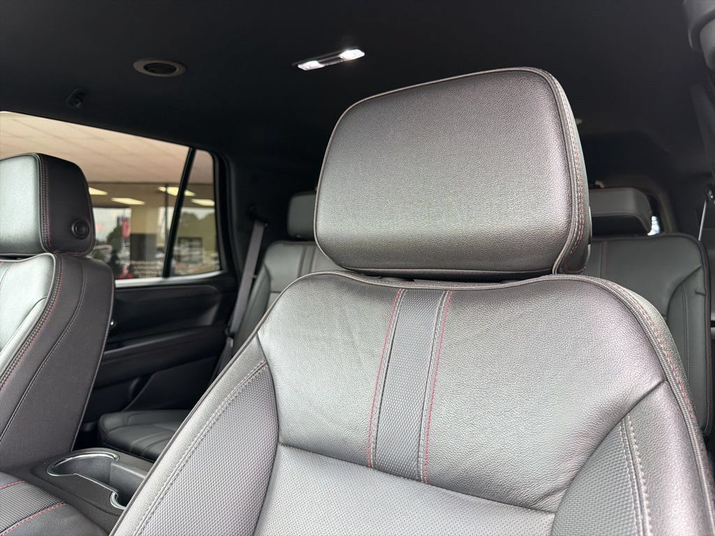 Used 2023 Chevrolet Tahoe RST AWD/4WD image 22