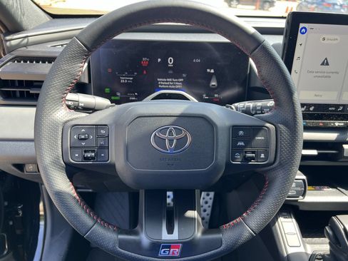 Used 2026 Toyota RAV4 AWD Plug-in Hybrid image 7