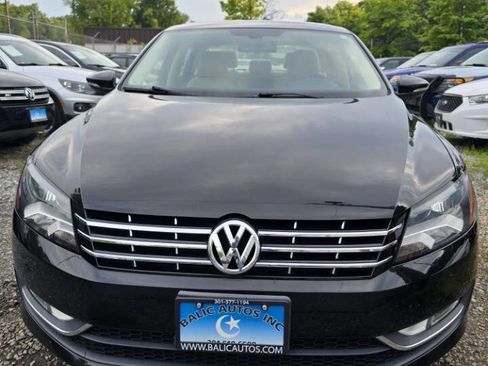 Used 2012 Volkswagen Passat 3.6 SEL Premium image 2