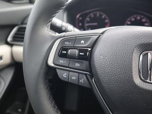 Used 2018 Honda Accord EX-L image 24