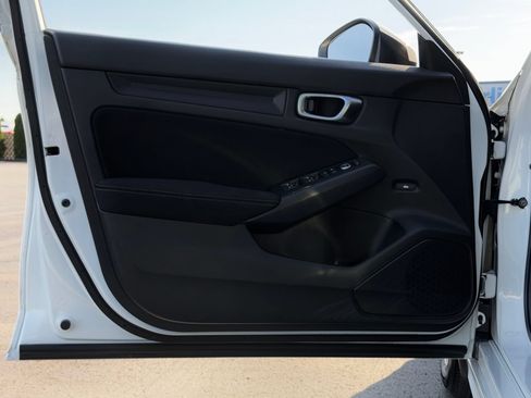 Used 2023 Honda Civic LX image 13
