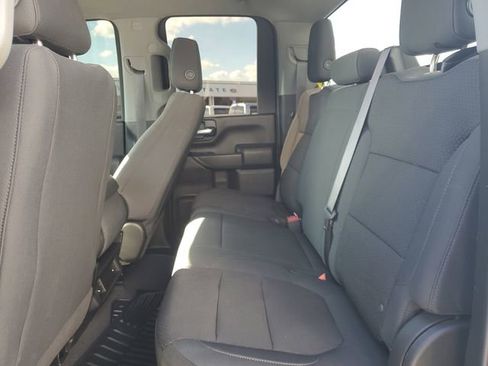 Used 2021 Chevrolet Silverado 2500 Custom w/ Custom Value Package image 13