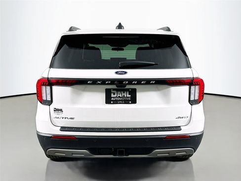 New 2026 Ford Explorer Active w/ Active Comfort Package image 12