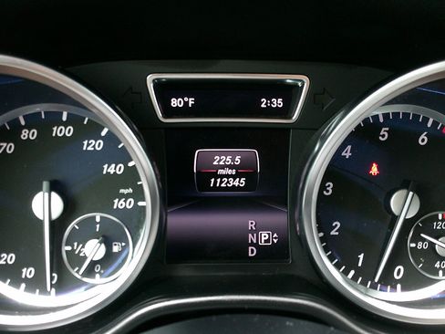 Used 2015 Mercedes-Benz GL 450 4MATIC image 37